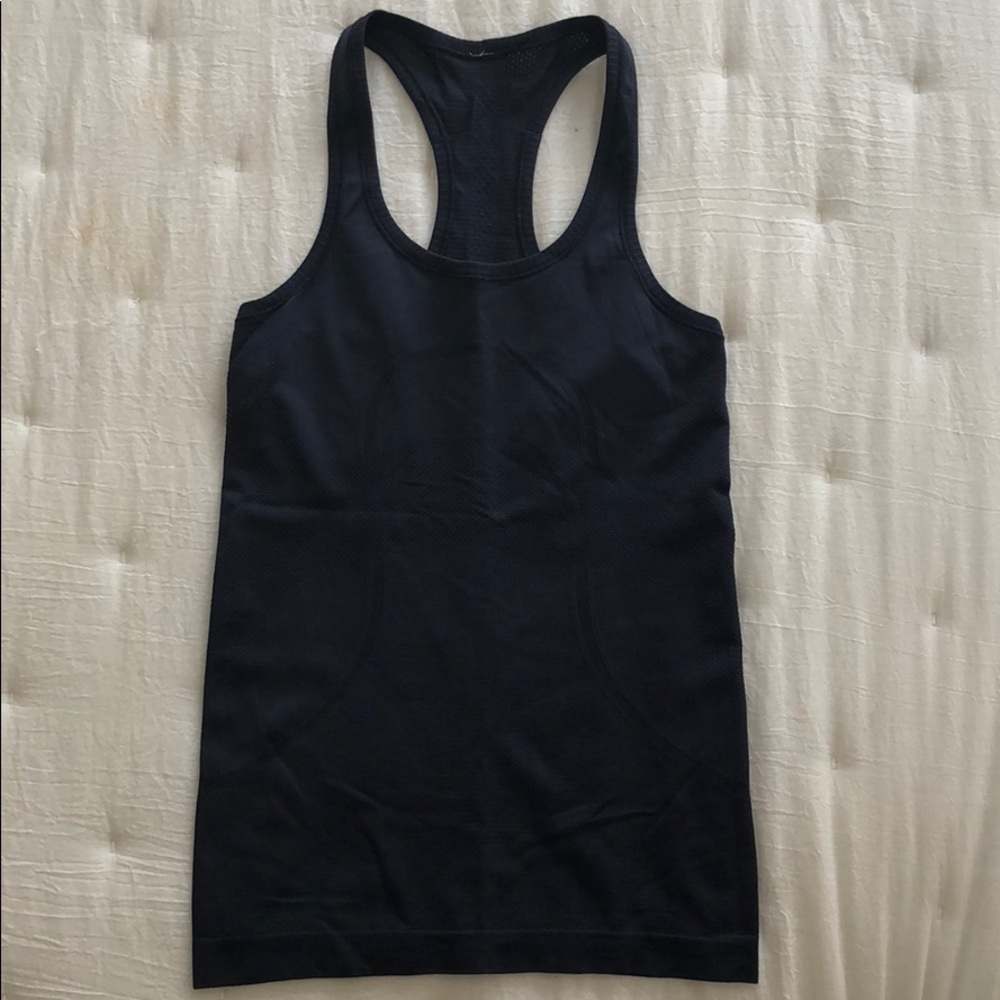 Size 4 Swiftly racerback tech tank